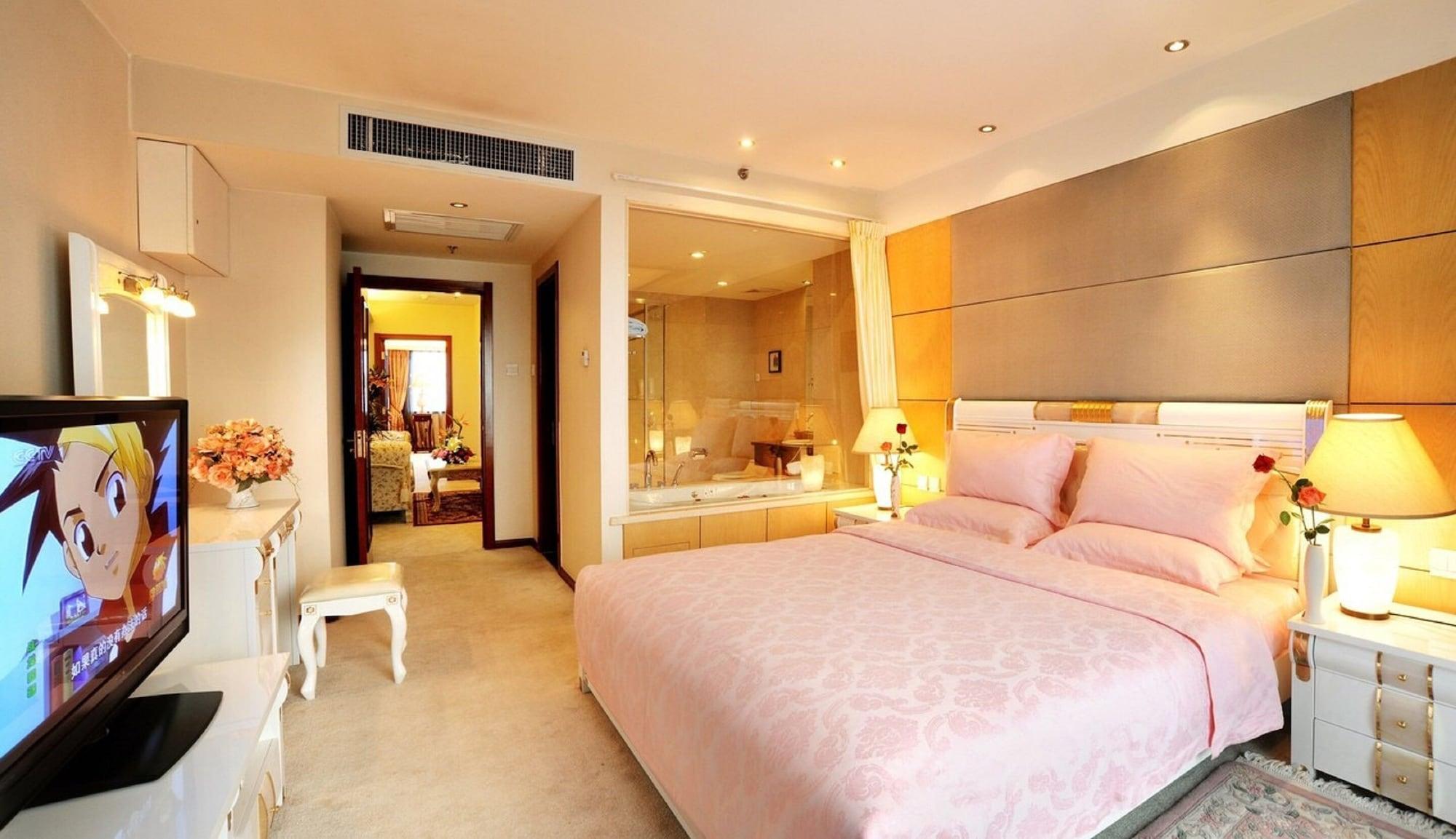 Super House International Hotel